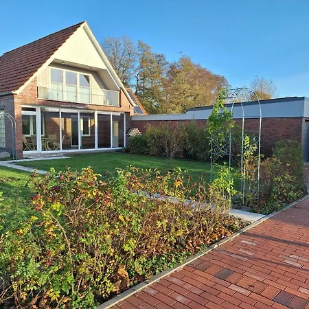 Im 5-muehlen-land Grossefehn, Ostfriesland Holiday home Grossefehn